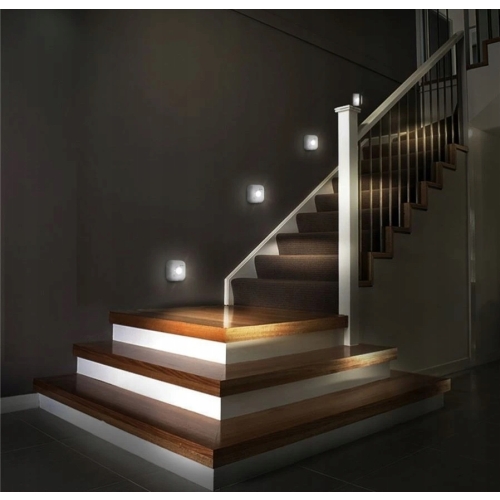 Lampa ścienna czujnik ruchu LED Kwadratowa + możliwość ładowania UsbC Biała