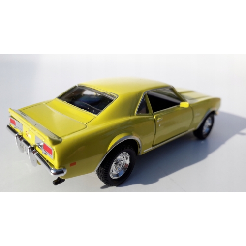 Chevrolet Camaro Z28 metalowy kolekcjonerski model samochodu1:34 welly Ż