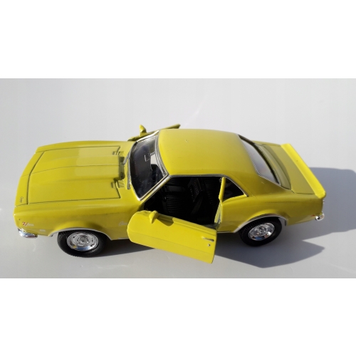 Chevrolet Camaro Z28 metalowy kolekcjonerski model samochodu1:34 welly Ż