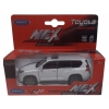 Toyota Land Cruiser Prado kolekcjonerski model samochodu welly 1;34 biały