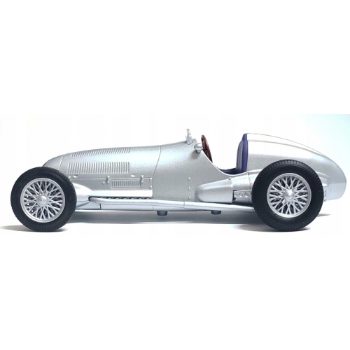 MERCEDES-BENZ W125 1937 METALOWY MODEL SAMOCHODU RESORAK WELLY 1:42 SREBRNY