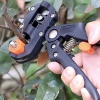 Sekator ogrodowy ręczny do gałęzi nożycowy Garden Touch 15 cm mały zielony