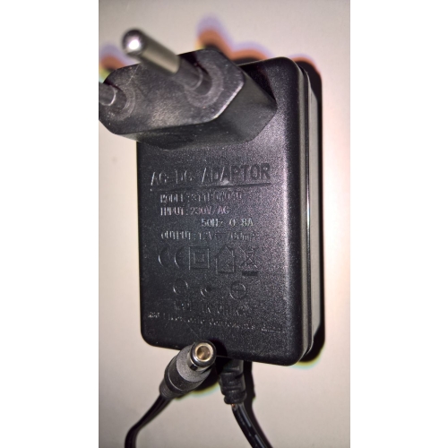 Zasilacz uniwersalny 12V 700mA Amigo